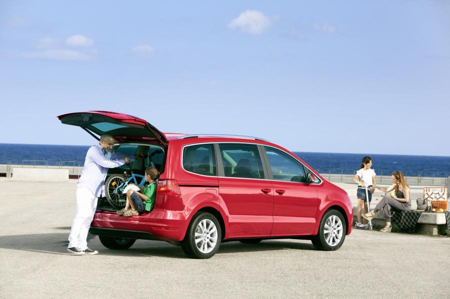  Seat Alhambra 2010 года  (фото 75 из 113)